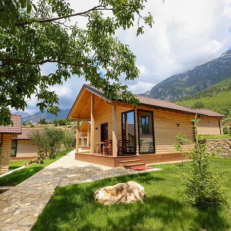 Bujtina Kapinova Hotel Berat Exterior foto