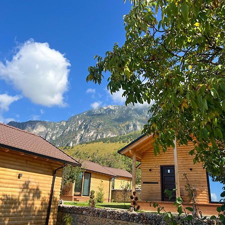 Bujtina Kapinova Hotel Berat Exterior foto