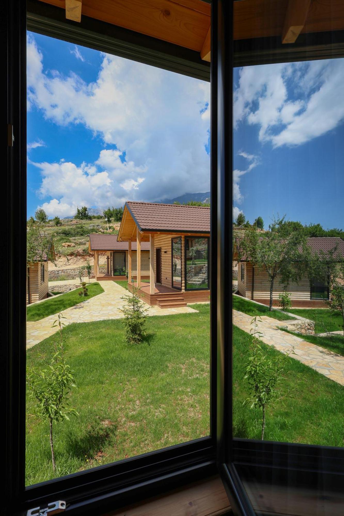 Bujtina Kapinova Hotel Berat Exterior foto