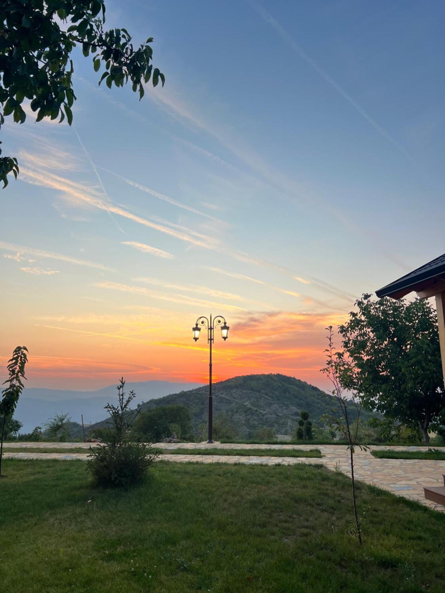 Bujtina Kapinova Hotel Berat Exterior foto