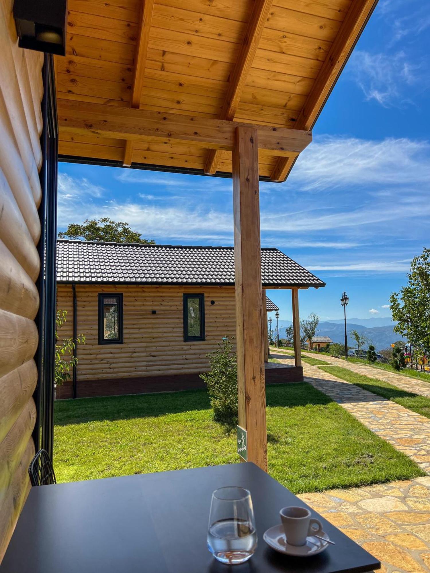 Bujtina Kapinova Hotel Berat Exterior foto